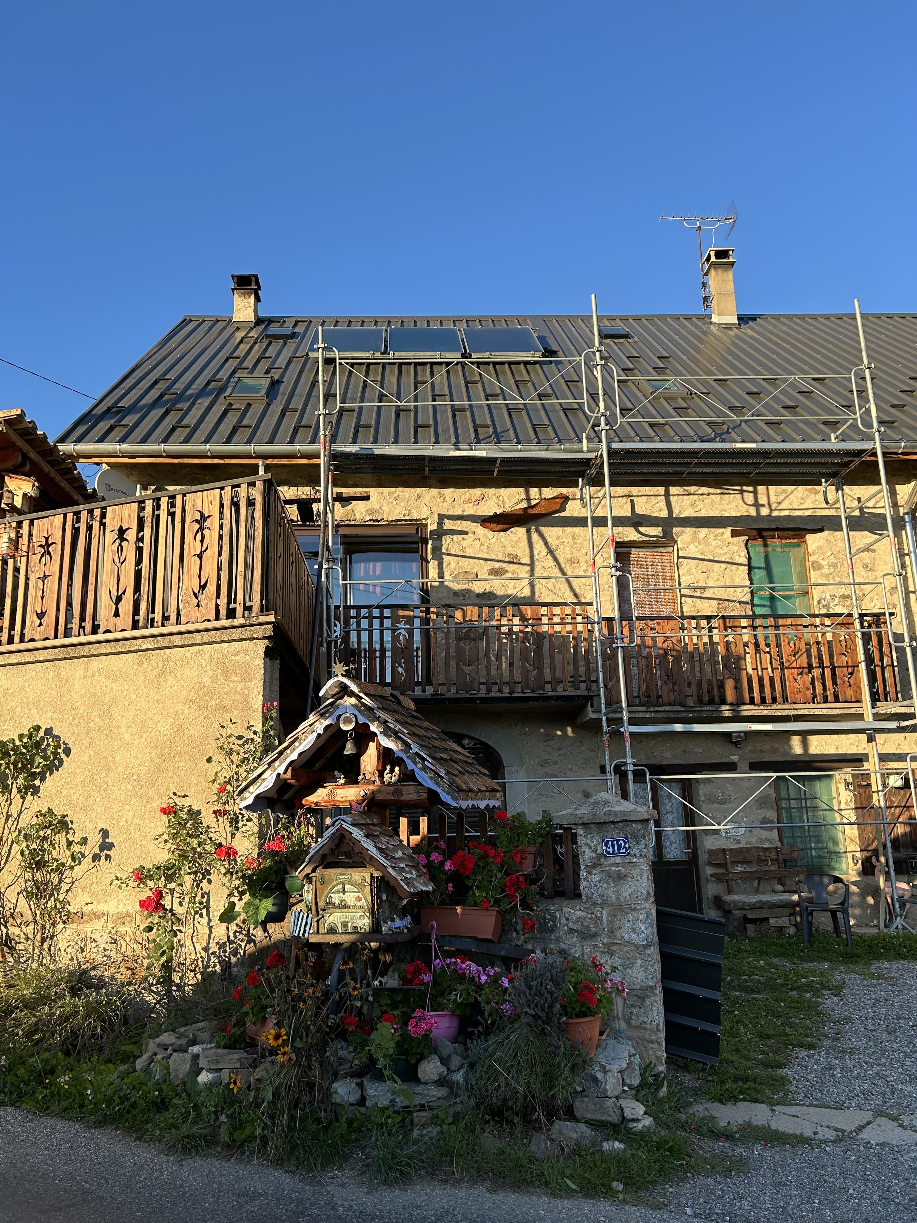 alt="Installation de solaire thermique par Sun Activites à CROTS"